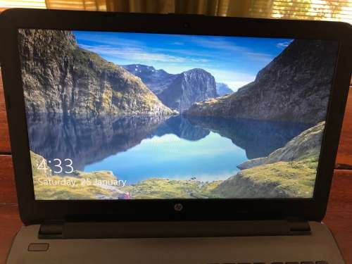 6th Generation HP Core i3 | 4gb ram | 1tb hdd | Radeon Graphics!!!