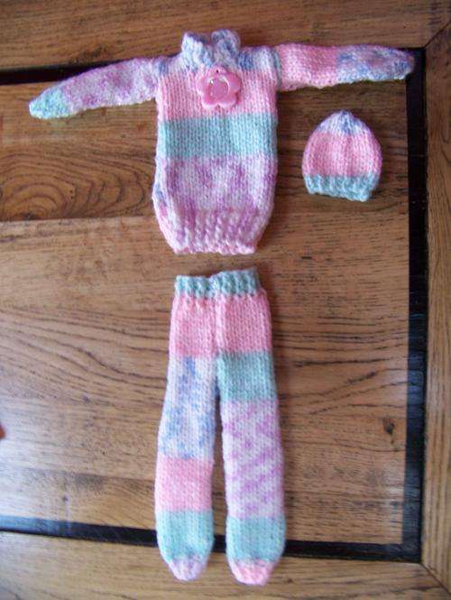 BARBIE Lovely "Ski" knitted clothes - 28cm to 33cm doll