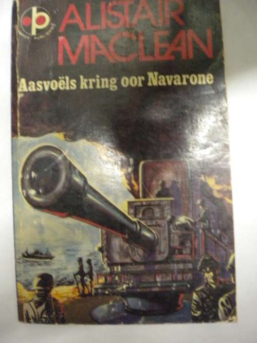 Aasvoels kring oor Navarone deur Alistair Maclean