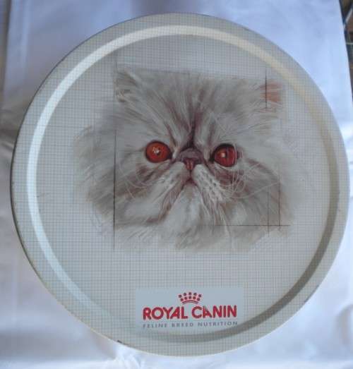 Royal canin tin