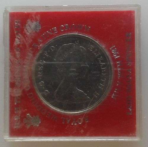 Royal wedding commemorative crown