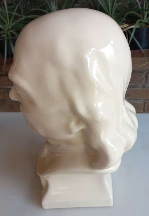 Oude Meester bust