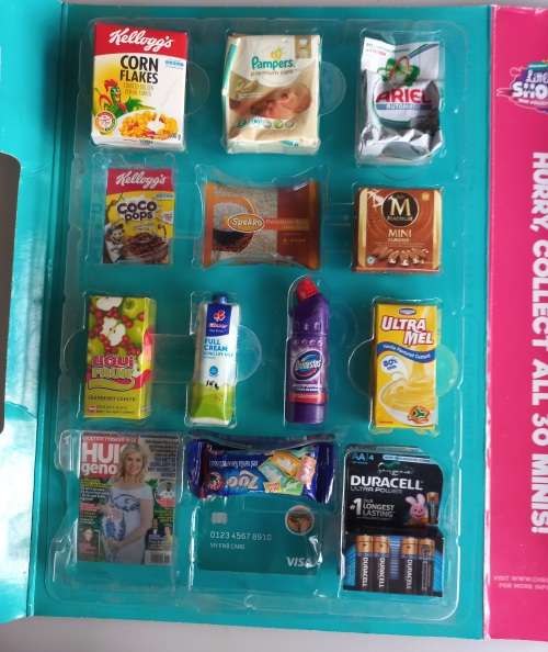 Little shop 2 collector`s case *not complete*