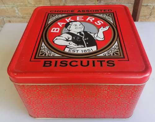 Bakers Biscuits tin