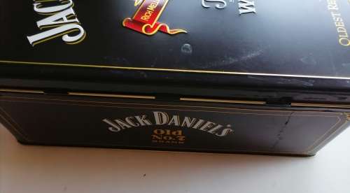 Jack Daniel`s tin
