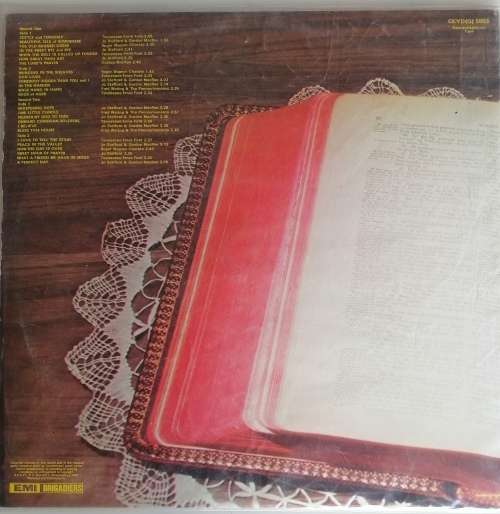 Great voices of the world sing 25 Songs of hope 2lp