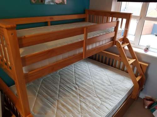 Double and single wood bunk bed