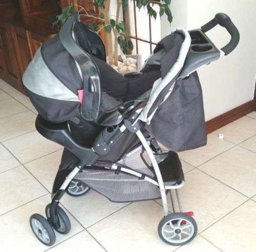 Graco Stroller - Baby carrier combo