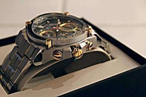 New Bulova 98B228 Precisionist Chronograph Two Tone Stainless 300M Men's Watch