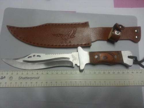 Valkon Usa with leather sheath