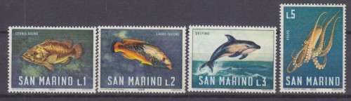 4 BEAUTIFUL THEMATIC STAMPS - MARINE LIFE - SAN MARINO