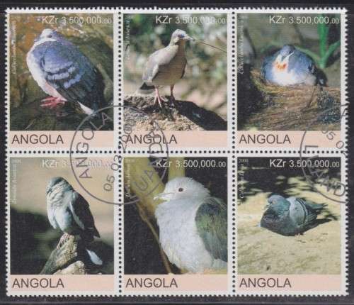 BEAUTIFUL THEMATIC MINIATURE SHEET - DOVES - ANGOLA