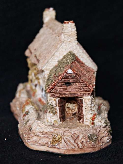 Lilliput Lane Cobblers Cottage