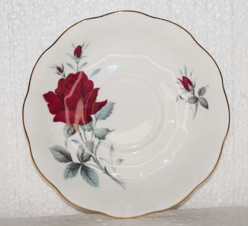 Royal Albert `Sweet Romance` Saucer @@@ CCCRRRAAAZZZYYY R1 START!