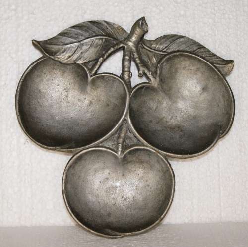 Vintage Metal 3 Division Snack Tray @@@ CCCRRRAAAZZZYYY R1 START!!!