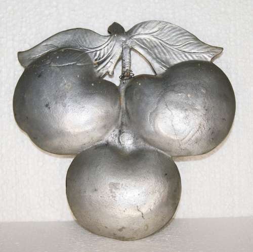 Vintage Metal 3 Division Snack Tray @@@ CCCRRRAAAZZZYYY R1 START!!!