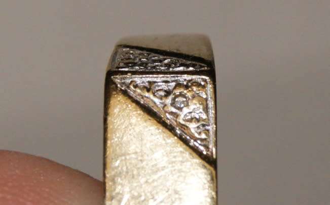 9ct Gold and Diamond Mens Ring @@@ CCCRRRAAAZZZYYY R1 START!!!