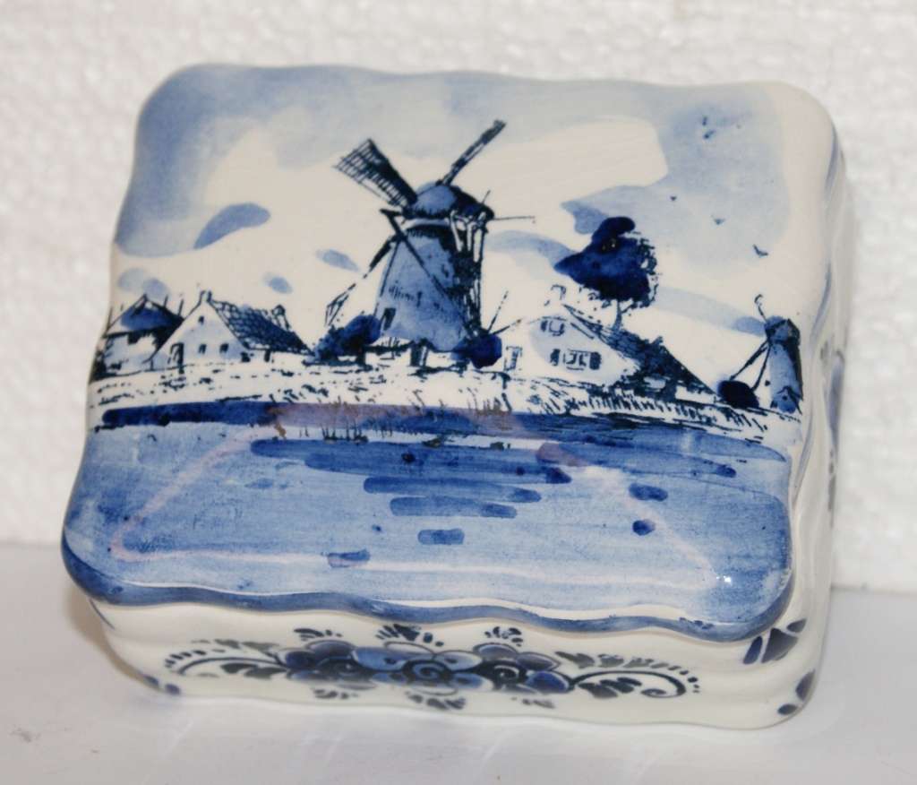 Delft Trinket Box @@@ CCCRRRAAAZZZYYY R1 START