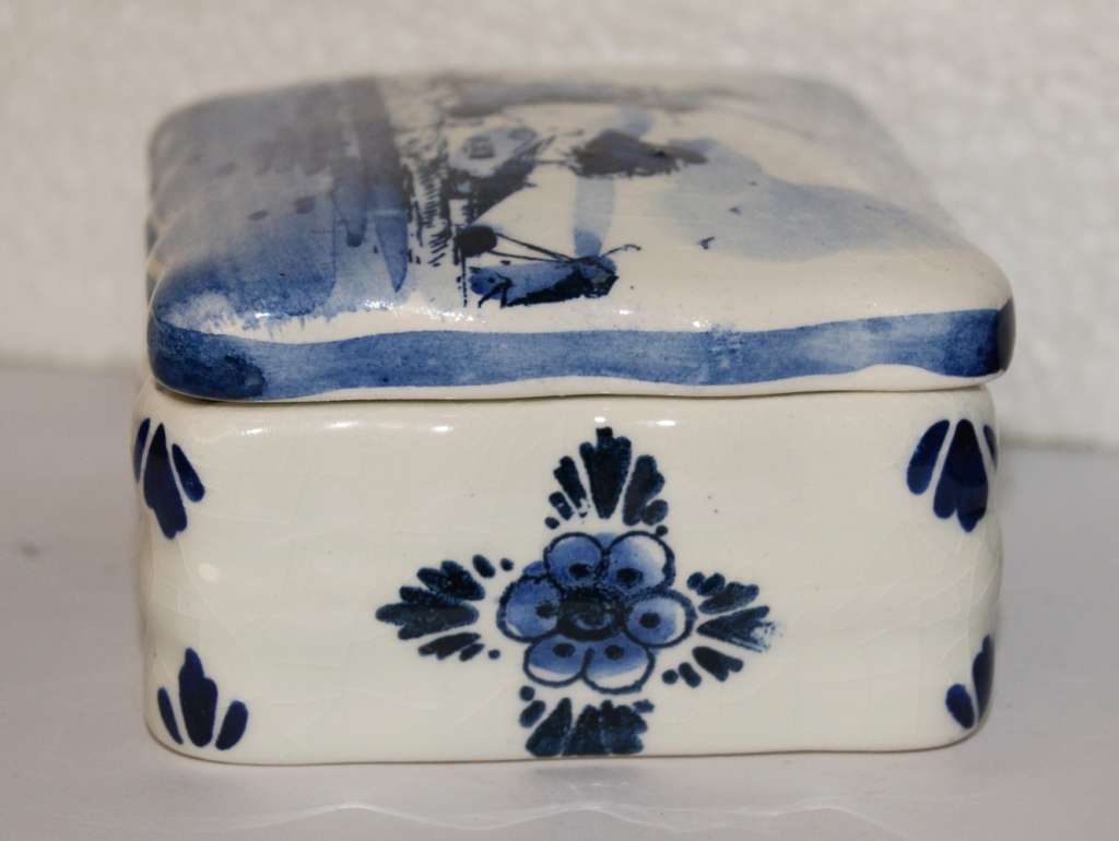 Delft Trinket Box @@@ CCCRRRAAAZZZYYY R1 START