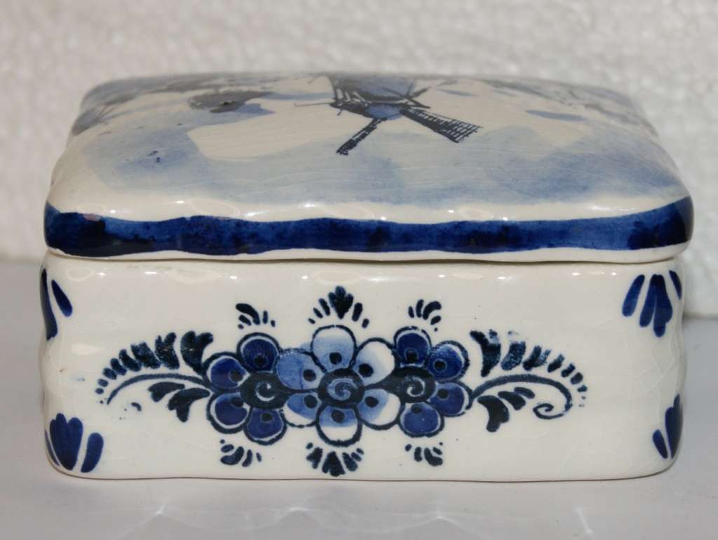 Delft Trinket Box @@@ CCCRRRAAAZZZYYY R1 START
