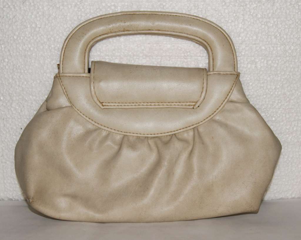 Vintage Cream Coloured Evening Bag @@@ CCCRRRAAAZZZYYY R1 START