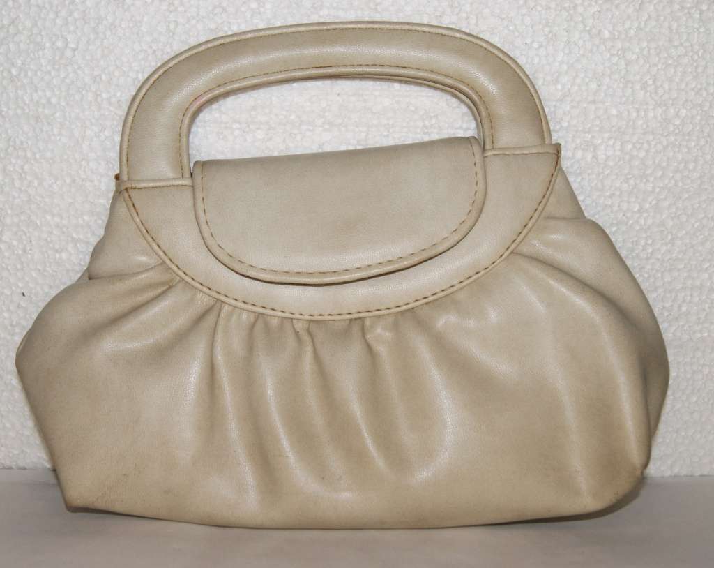 Vintage Cream Coloured Evening Bag @@@ CCCRRRAAAZZZYYY R1 START