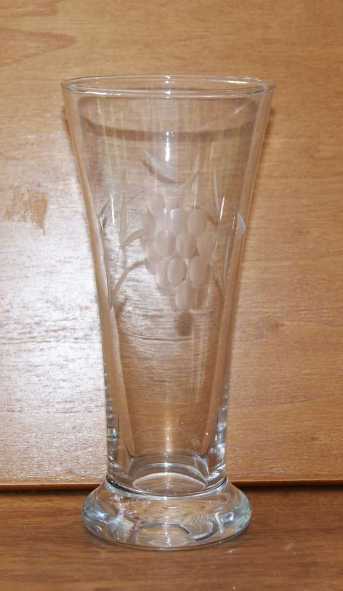 Grape Pattern Beer Glass (5 available, price per glass)