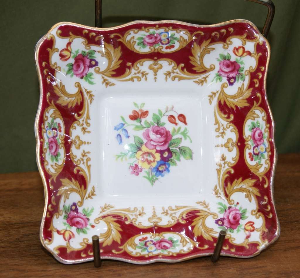 Royal Standard `Lady Fayre` Square Dish