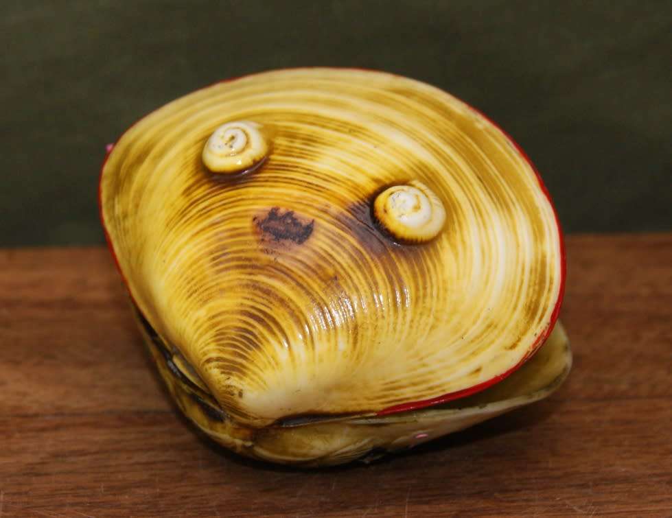 Vintage Japanese Celluloid Clam Shell Diorama