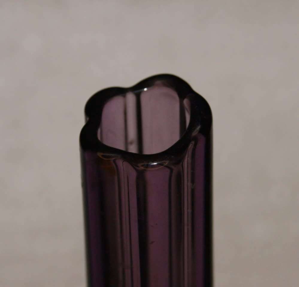 Czechoslovakian Fluted Single Bud Vase @@@ CCCRRRAAAZZZYYY R1 START