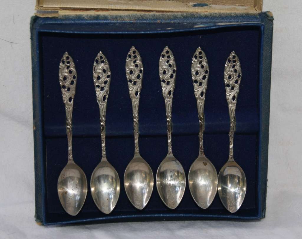 Nieuwzilver `Selecta` Set of 6 Teaspoons