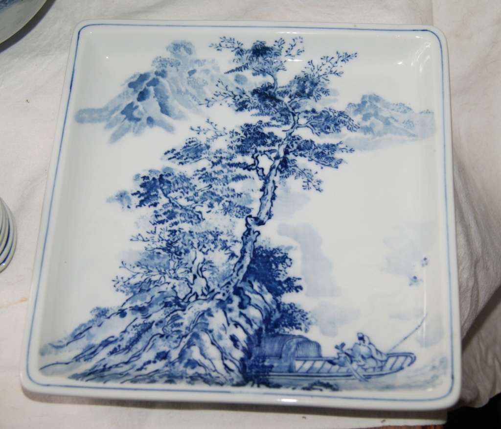 39 Piece Chinese Porcelain Dinner Service 8 Place settings, Box of Vintage Chopsticks, Bamboo Skewer