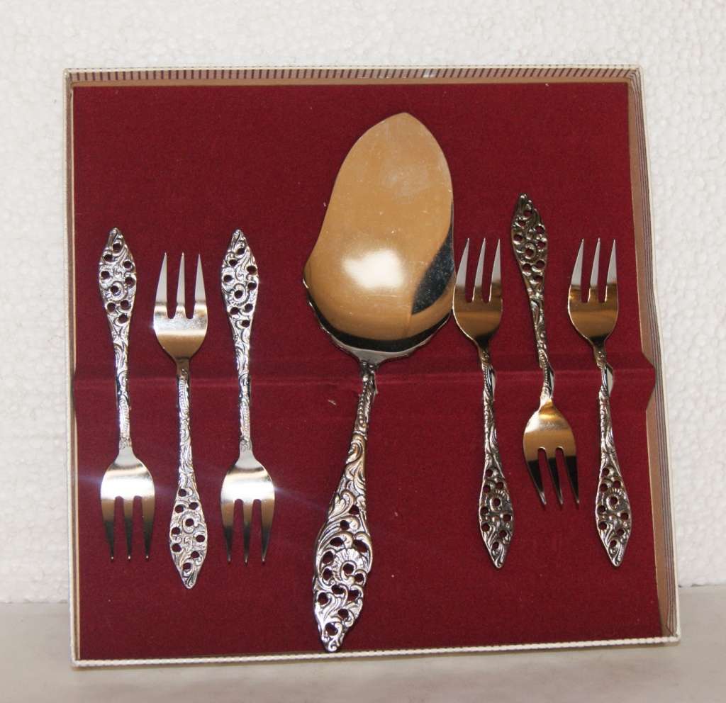 Vintage Elwezetta Chrome Plated Cake Set @@@ CCCRRRAAAZZZYYY R1 START
