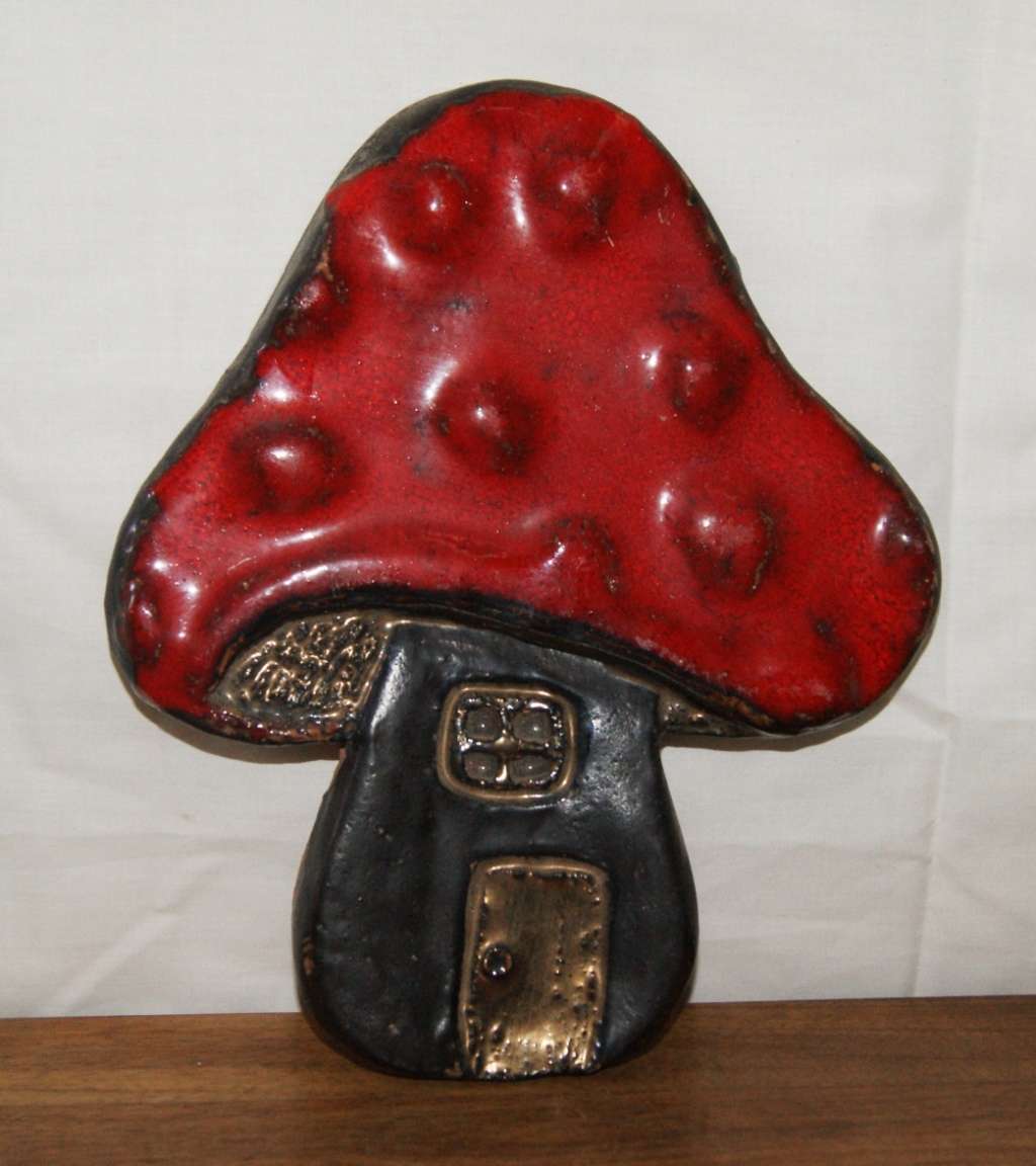 Vintage Hand Made Stoneware Wall Hanging Mushroom