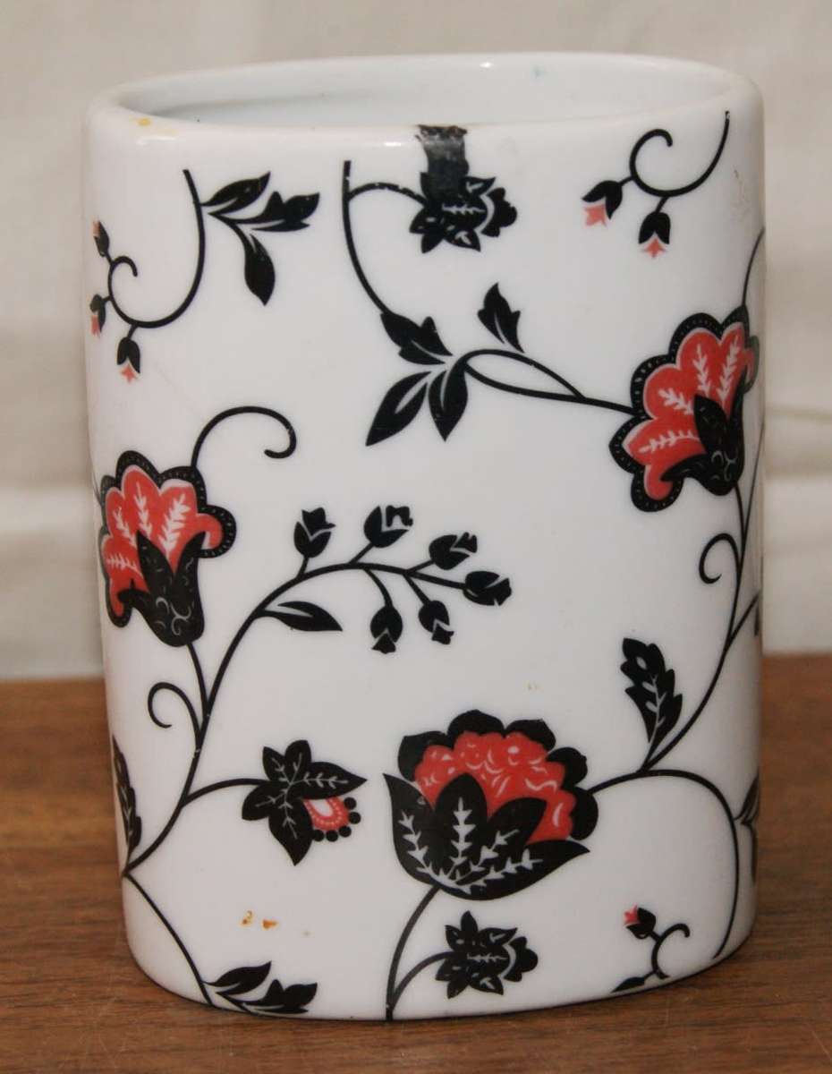 Ceramic Vase/ Toothbrush Holder
