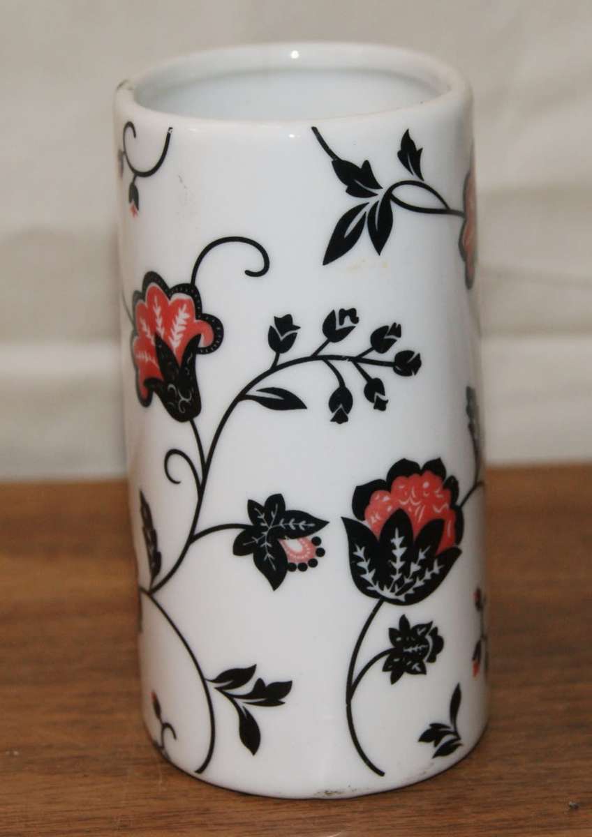 Ceramic Vase/ Toothbrush Holder