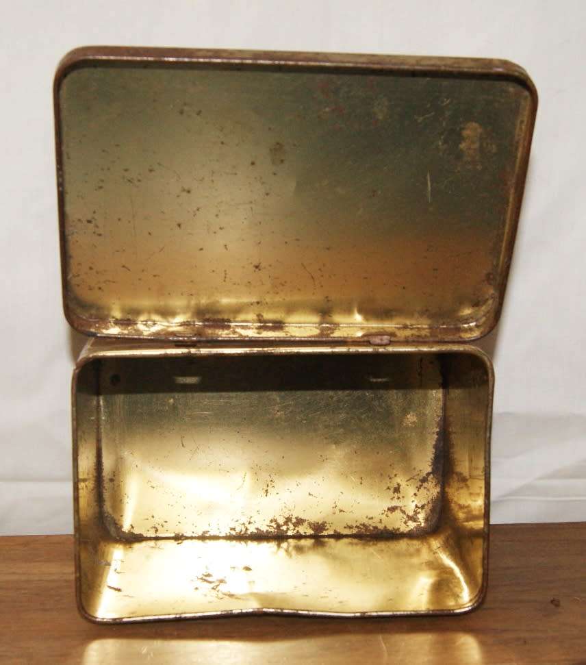 Vintage Mazawattee Tea Tin