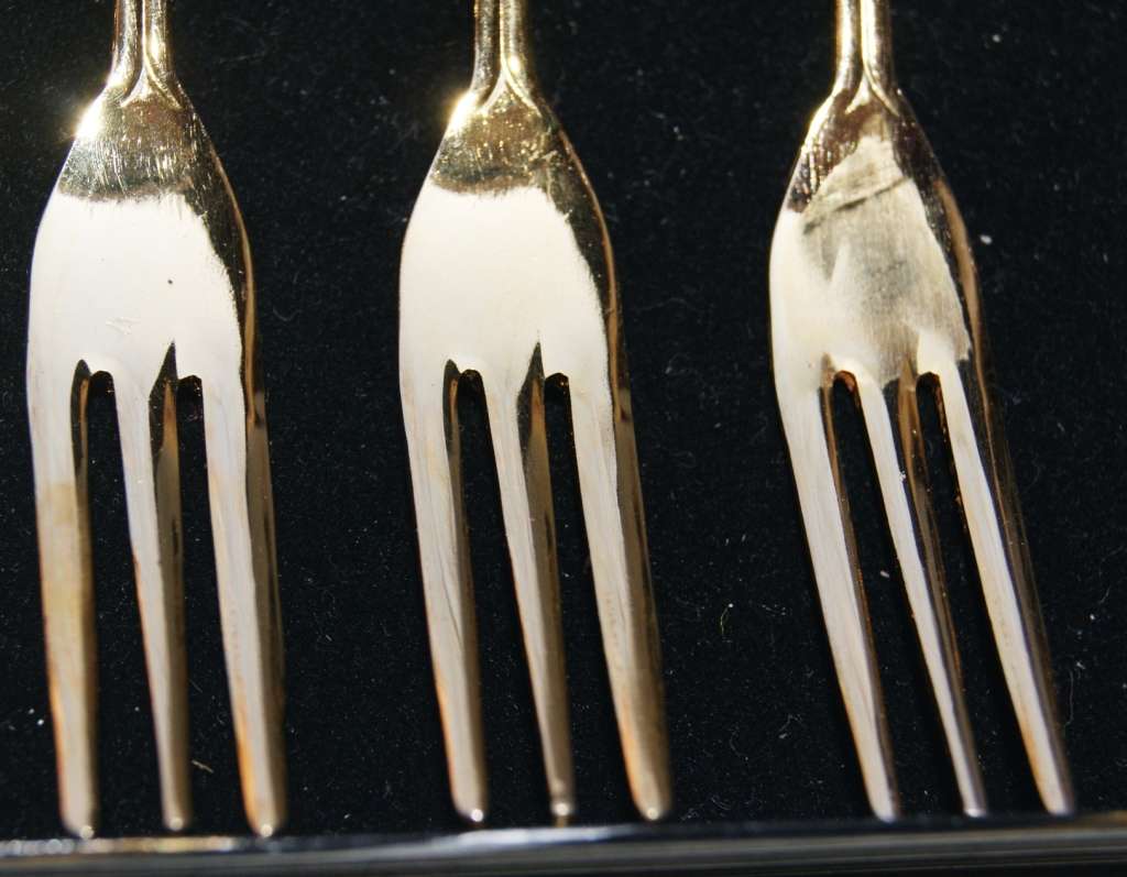 Set of 6 Greensons "Dynasty" Gold Plated Cake Forks