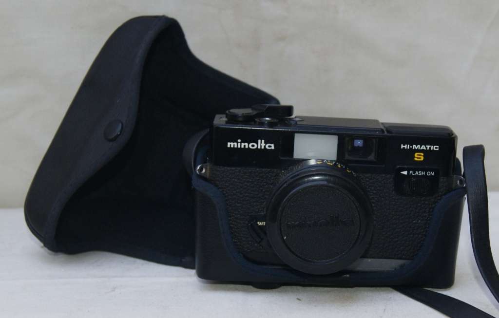 Minolta Camera Hi - Matic S