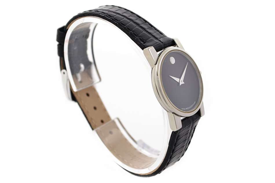 Vintage Movado Museum Stainless Steel Quartz Petite Ladies Watch 1119