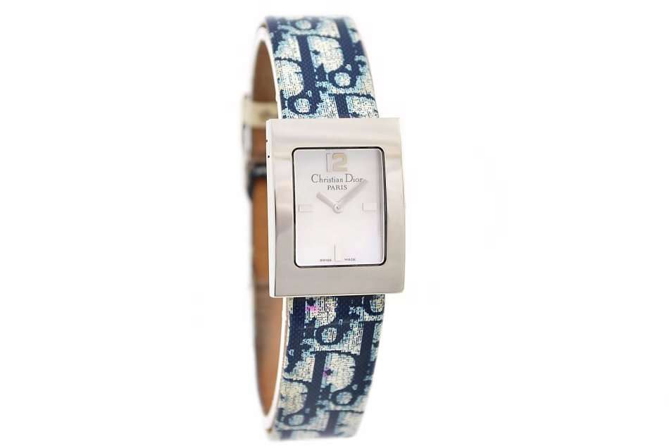 Vintage Christian Dior D78-109 Stainless Steel Ladies Quartz Watch 1504