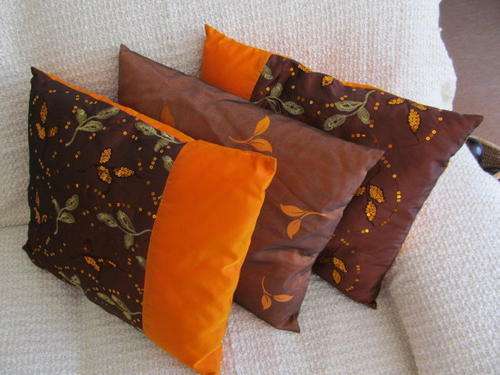 HANDCRAFTED SCATTER CUSHIONS SET OF 3