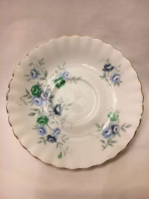 Royal Albert Inspiration series saucer