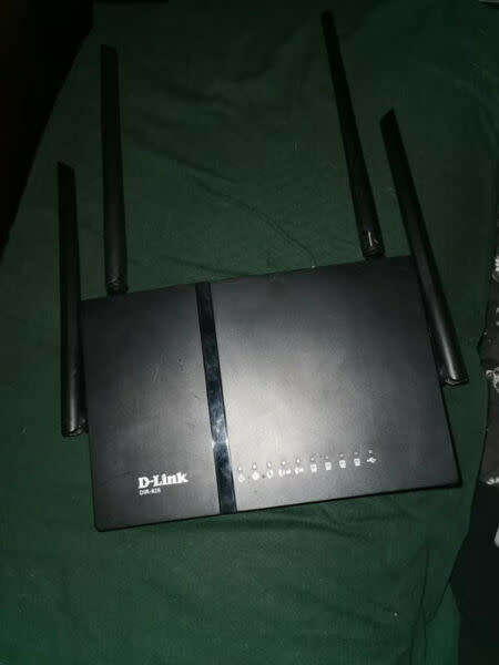 Dlink dir-825 Wi-Fi Gigabit Router