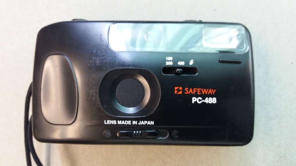 Safeway Vintage PC-488 35mm Point and Shoot Camera **Good Condition**
