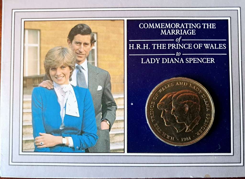 GREAT BRITAIN 1981 - CHARLES & DIANA - SPECIAL CROWN IN FOLDER - STRUCK AT ROYAL MINT