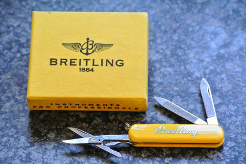 BREITLING CAMPING KNIFE IN ORIGINAL BOX IN PERFECT CONDITION