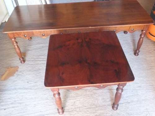 BEAUTIFULLY FINISHED COFFEE AND SIDE TABLE IN GOOD CONDITION