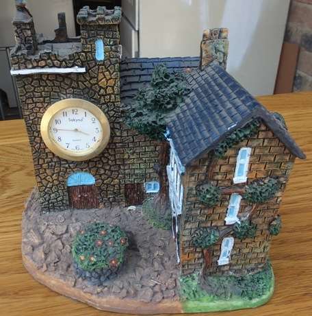 AWESOME WORKING CLOCK IN SHAPE OF HOUSE IN GREAT CONDITION 1970'S