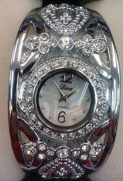 STUNNING QUARTZ WATCH